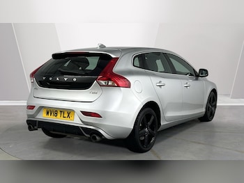 Used Volvo V40 2018 for sale - 78336506: Photo