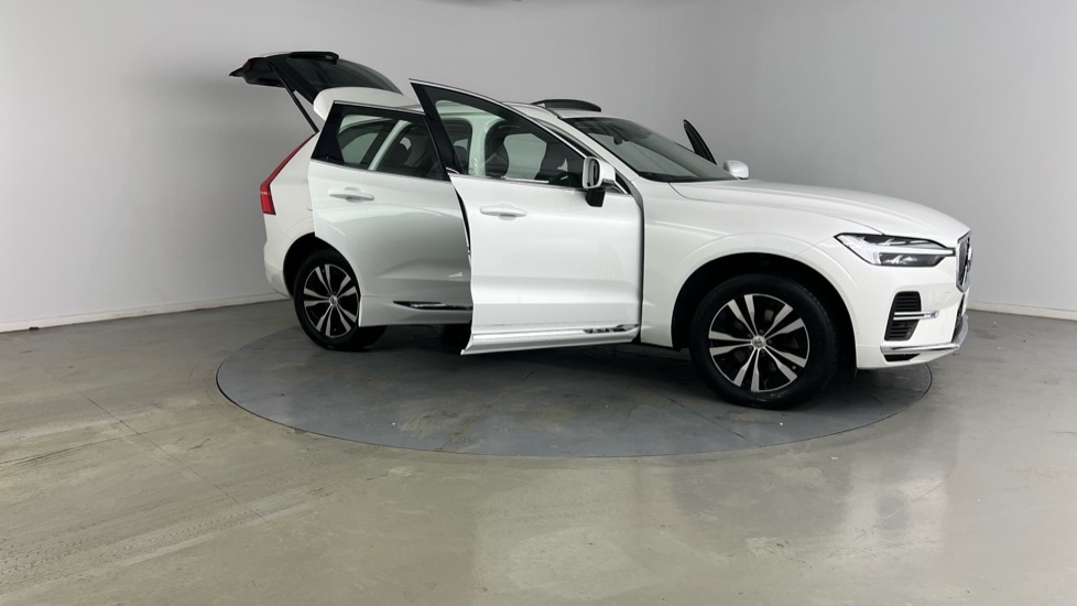 Used Volvo XC60 2021 for sale - 77186215: Photo 25