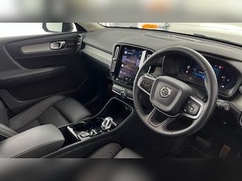 Used Volvo XC40 2024 for sale - 77420435: Photo