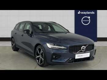 2025 - Plus, B4 Mild hybrid, Petrol, Dark 5-Door