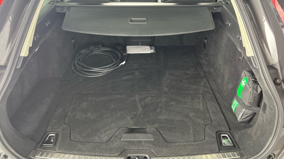 Used Volvo V90 2025 for sale - 76960024: Photo 13