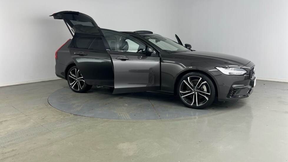 Used Volvo V90 2025 for sale - 76960024: Photo 24