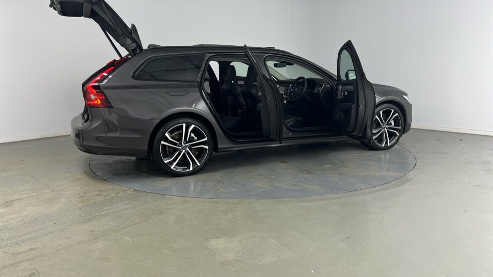Used Volvo V90 2025 for sale - 76960024: Photo 28