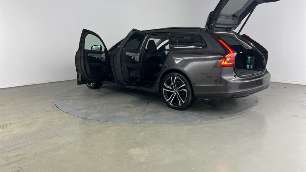 Used Volvo V90 2025 for sale - 76960024: Photo 36