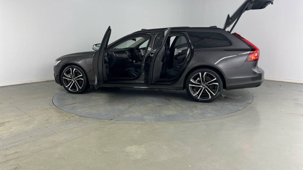 Used Volvo V90 2025 for sale - 76960024: Photo 38