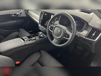 Used Volvo V90 2025 for sale - 76960024: Photo