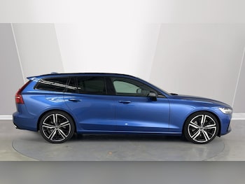 Used Volvo V60 2020 for sale - 75997036: Photo