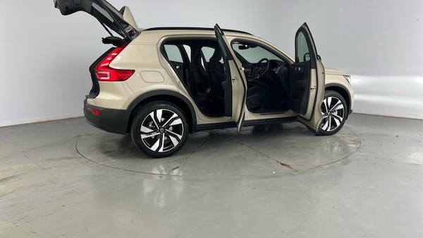 Used Volvo XC40 2025 for sale - 75441405: Photo 37