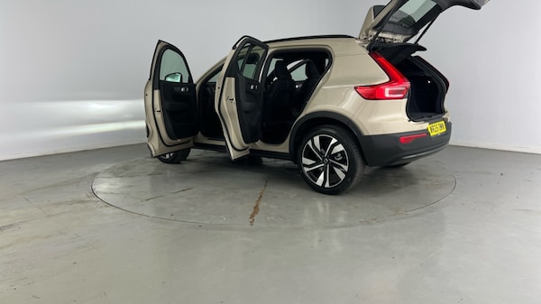 Used Volvo XC40 2025 for sale - 75441405: Photo 44