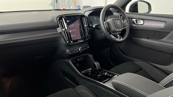 Used Volvo XC40 2025 for sale - 75441405: Photo 4