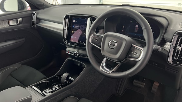 Used Volvo XC40 2025 for sale - 75441405: Photo 5