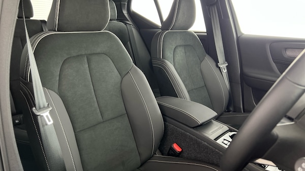 Used Volvo XC40 2025 for sale - 75441405: Photo 9