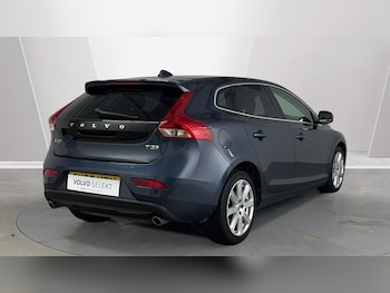 Used Volvo V40 2018 for sale - 76007717: Photo