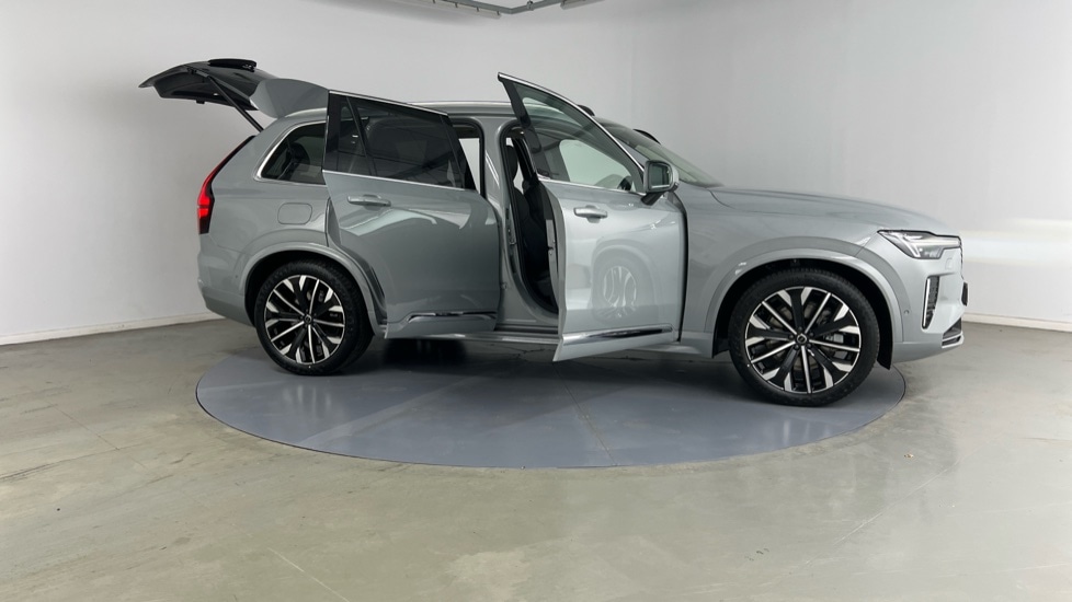 Used Volvo XC90 2025 for sale - 77333134: Photo 24