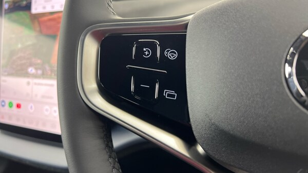 Used Volvo EX30 2025 for sale - 75441231: Photo 27