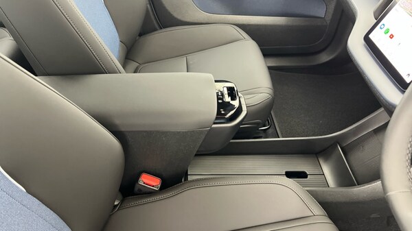 Used Volvo EX30 2025 for sale - 75441231: Photo 37