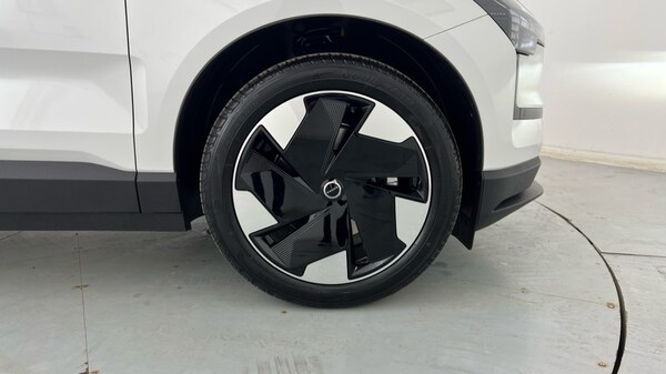 Used Volvo EX30 2025 for sale - 75441231: Photo 9