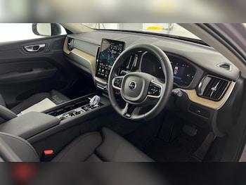 Used Volvo XC60 2025 for sale - 77762780: Photo