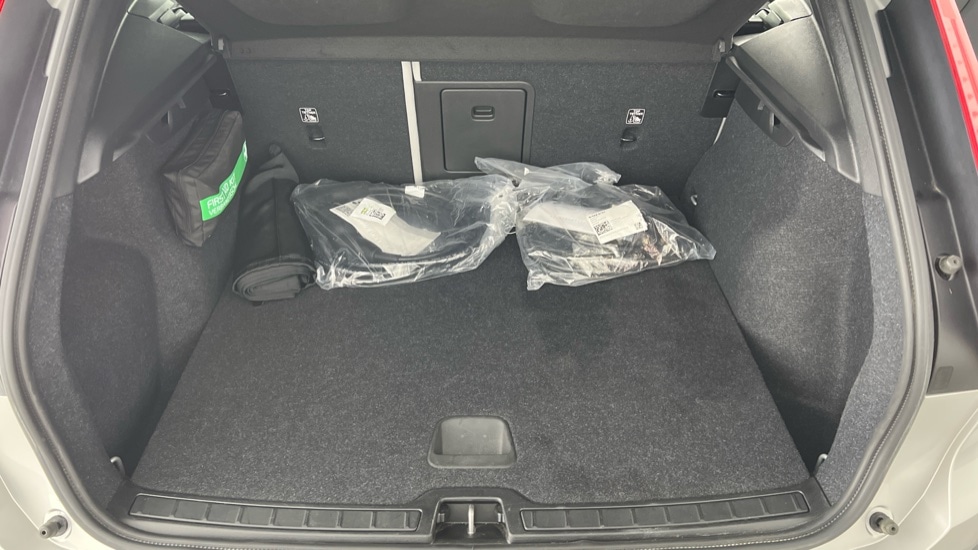 Used Volvo XC40 2023 for sale - 77057859: Photo 13