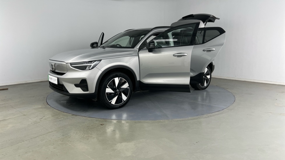 Used Volvo XC40 2023 for sale - 77057859: Photo 15