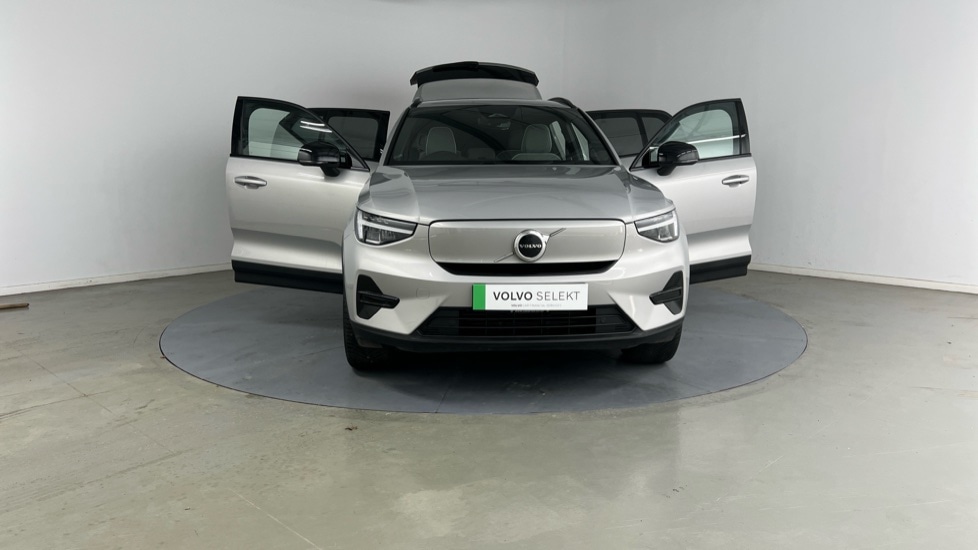 Used Volvo XC40 2023 for sale - 77057859: Photo 19