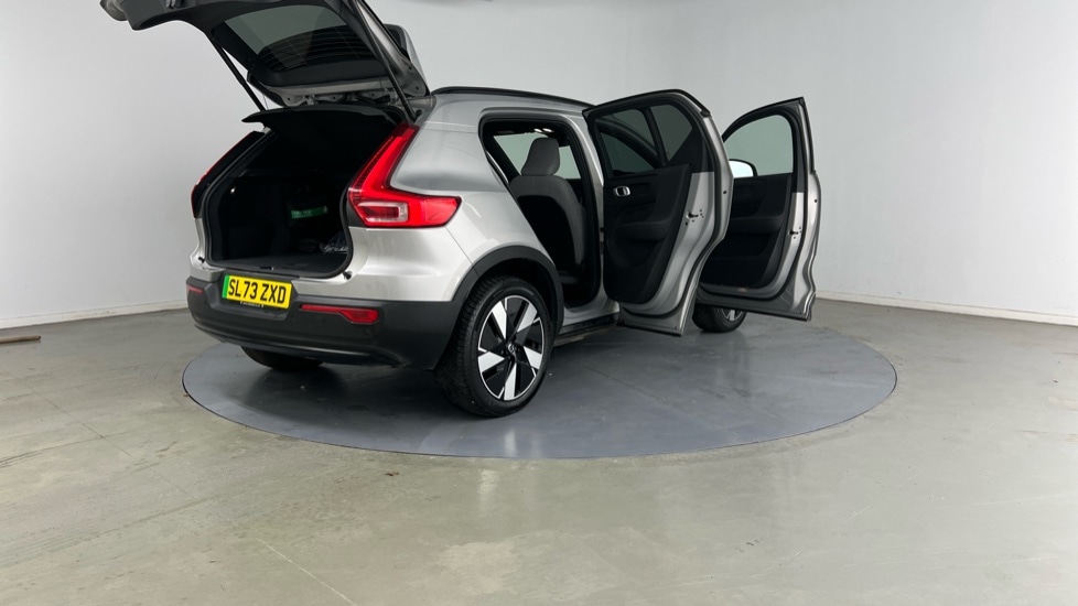Used Volvo XC40 2023 for sale - 77057859: Photo 29