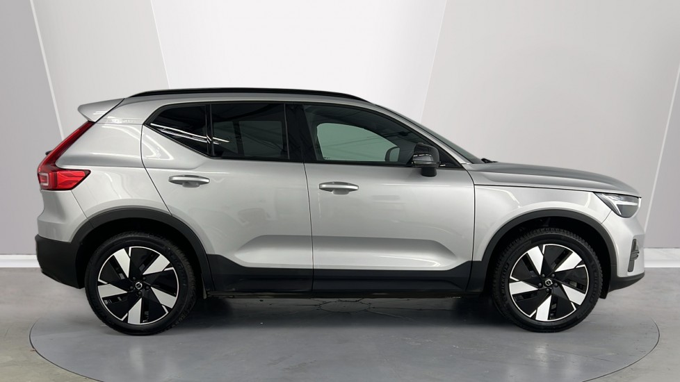 Used Volvo XC40 2023 for sale - 77057859: Photo 3