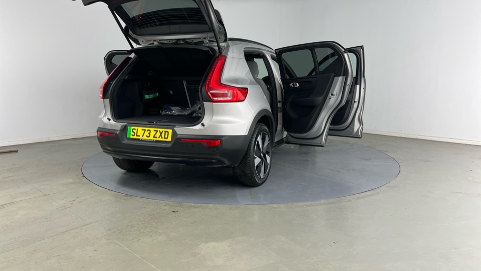 Used Volvo XC40 2023 for sale - 77057859: Photo 30