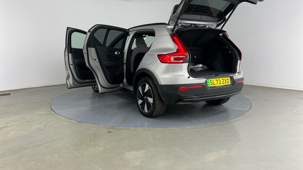 Used Volvo XC40 2023 for sale - 77057859: Photo 34