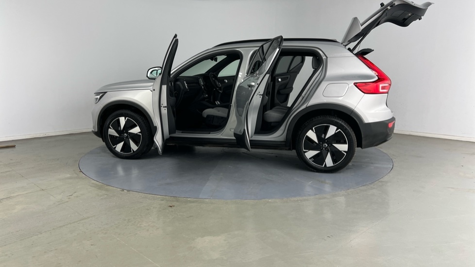 Used Volvo XC40 2023 for sale - 77057859: Photo 37