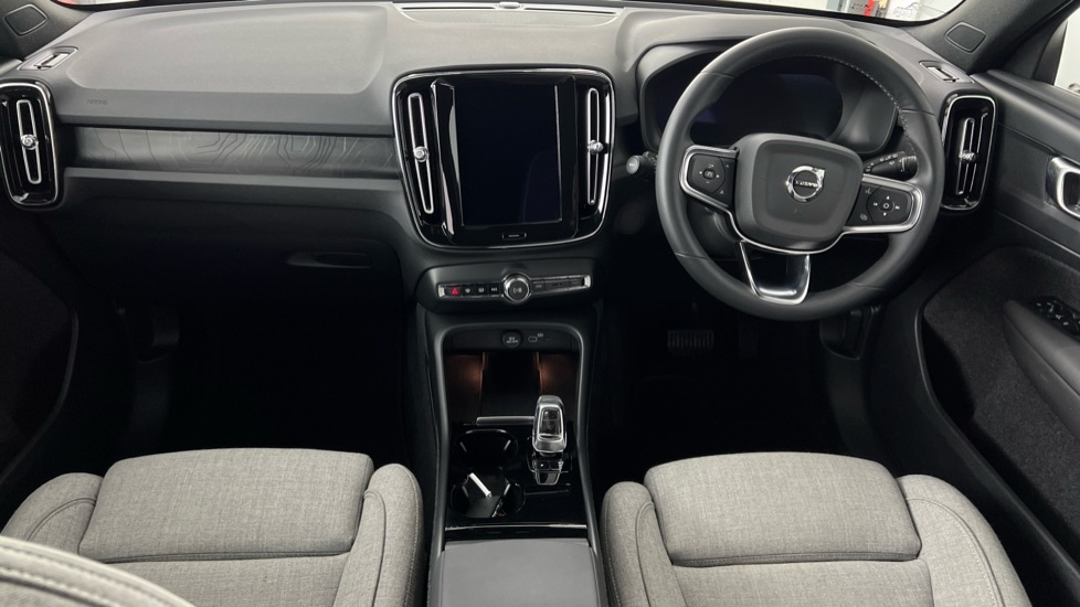 Used Volvo XC40 2023 for sale - 77057859: Photo 5