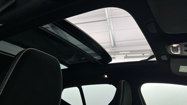 Used Volvo XC40 2023 for sale - 75544510: Photo 15