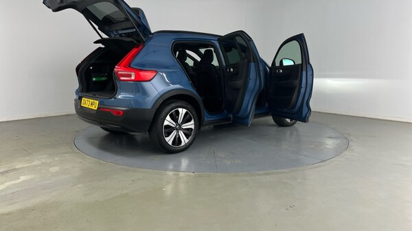 Used Volvo XC40 2023 for sale - 75544510: Photo 29