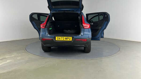 Used Volvo XC40 2023 for sale - 75544510: Photo 32