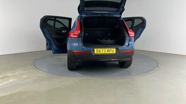 Used Volvo XC40 2023 for sale - 75544510: Photo 33