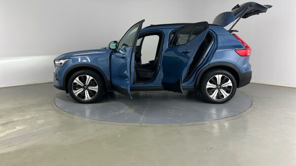 Used Volvo XC40 2023 for sale - 75544510: Photo 39
