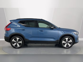 Used Volvo XC40 2023 for sale - 75544510: Photo