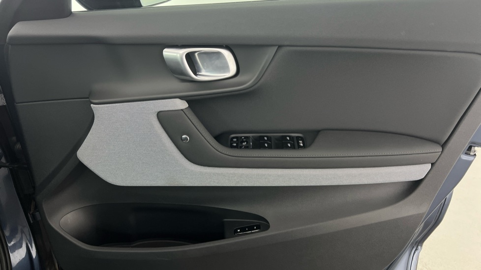 Used Polestar Polestar 2 2024 for sale - 76196010: Photo 33