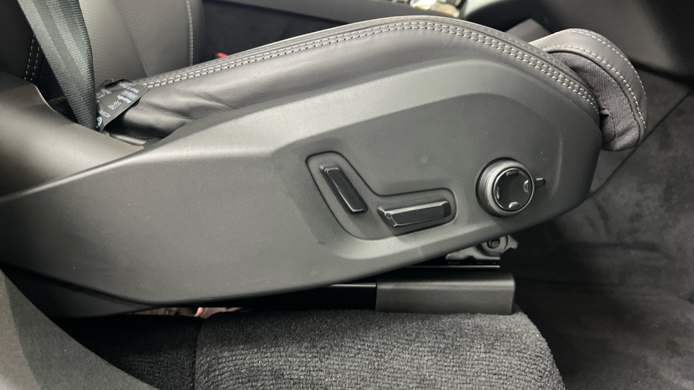 Used Volvo XC90 2025 for sale - 77795078: Photo 28