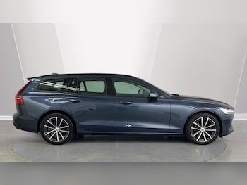 Used Volvo V60 2021 for sale - 76104343: Photo