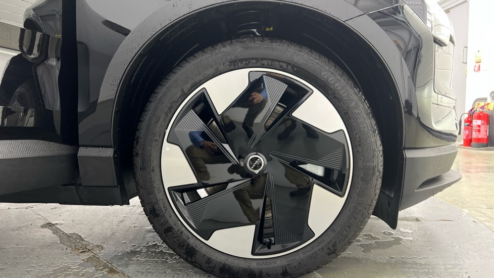 Used Volvo EX30 2025 for sale - 78059679: Photo 9