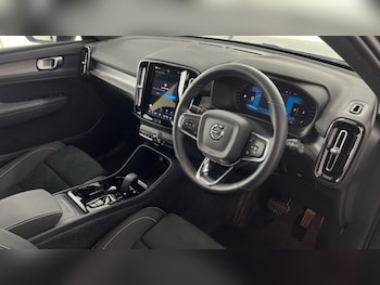 Used Volvo XC40 2024 for sale - 78066946: Photo