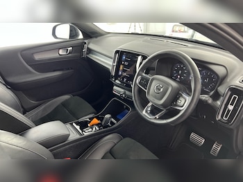 Used Volvo XC40 2022 for sale - 79325424: Photo