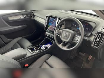 Used Volvo XC40 2025 for sale - 79679390: Photo