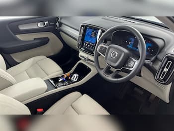 Used Volvo XC40 2026 for sale - 79727380: Photo