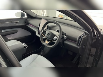 Used Volvo EX30 2025 for sale - 75952407: Photo