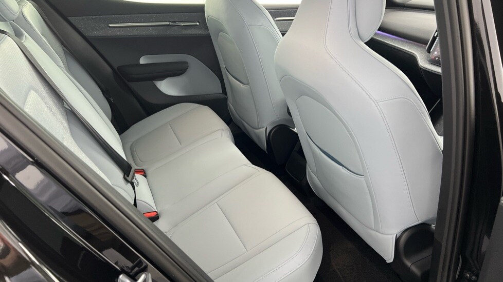 Used Volvo EX30 2025 for sale - 75952407: Photo 6