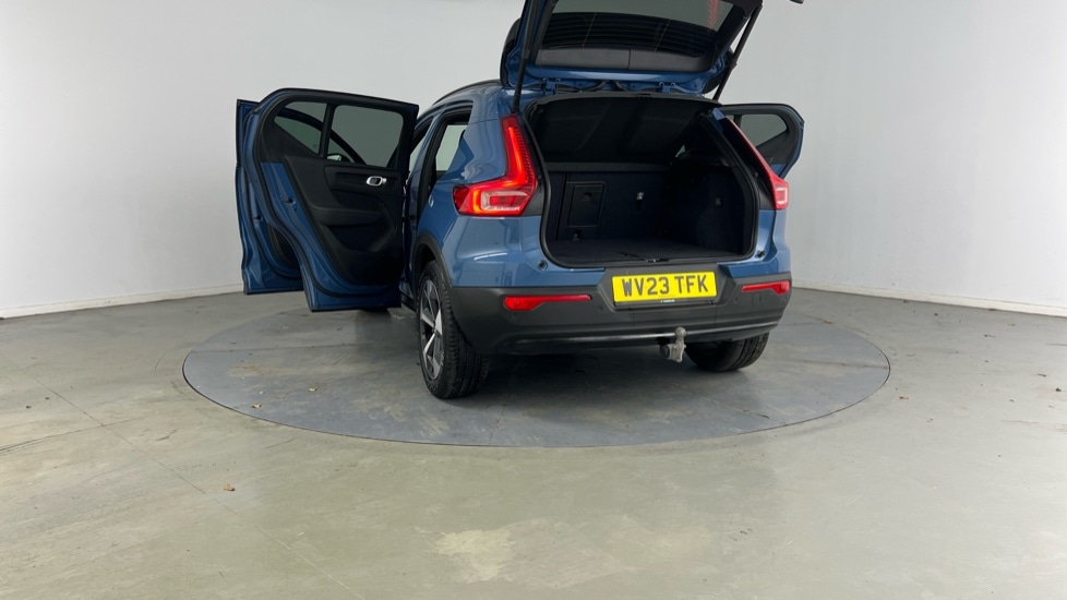 Used Volvo XC40 2023 for sale - 77145855: Photo 34