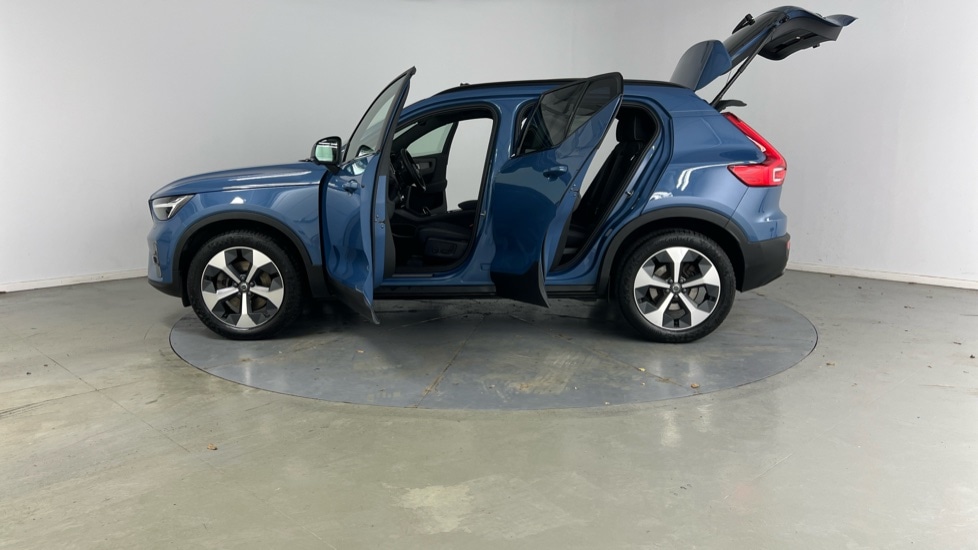 Used Volvo XC40 2023 for sale - 77145855: Photo 39