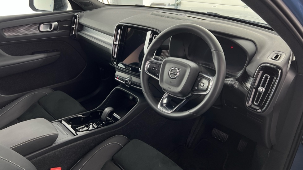 Used Volvo XC40 2023 for sale - 77145855: Photo 4